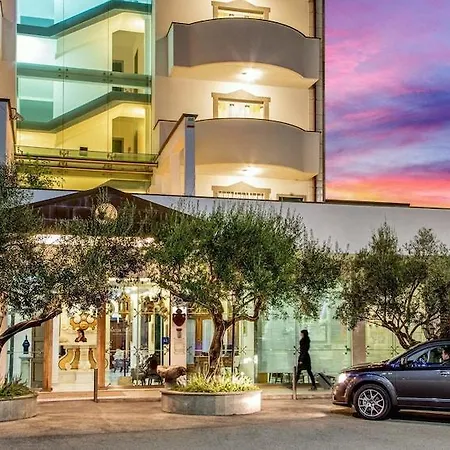 Arcom Palace 4*