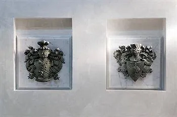 Arcom Palace Lägenhetshotell Pomezia