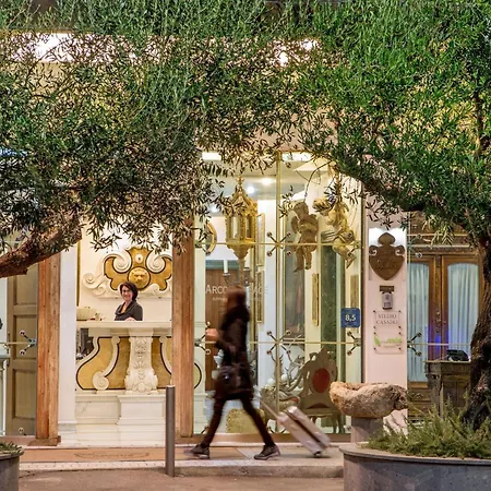 アパートホテル Arcom Palace