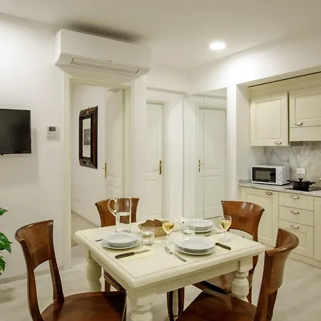Arcom Palace 4*