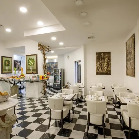Arcom Palace Lägenhetshotell 4*