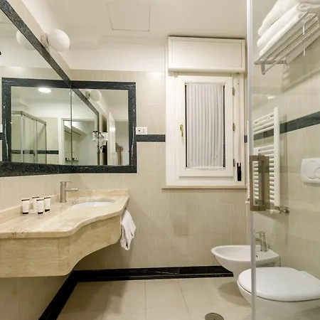 Arcom Palace 4*