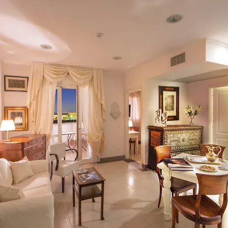 Aparthotel Arcom Palace 4*