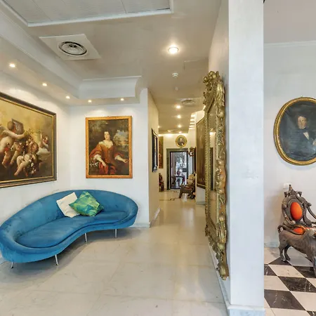Aparthotel Arcom Palace