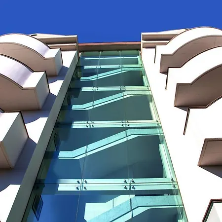 Arcom Palace 4* ポメツィア