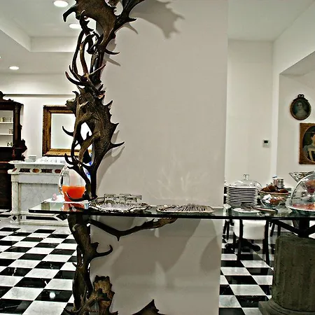 Arcom Palace شقة فندقية 4*