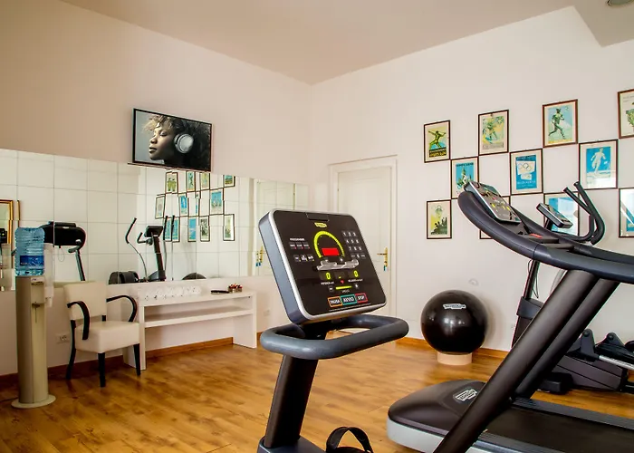 Arcom Palace Apart Otel Pomezia