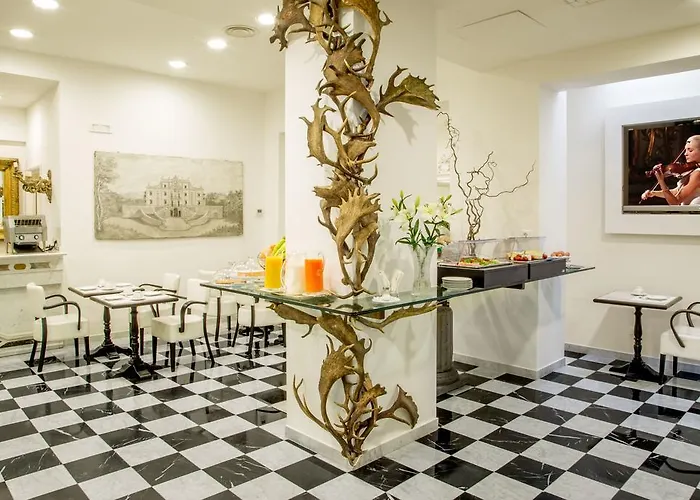 Arcom Palace Apart Otel Pomezia