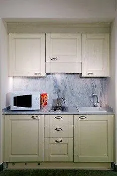 Arcom Palace Aparthotel 4*